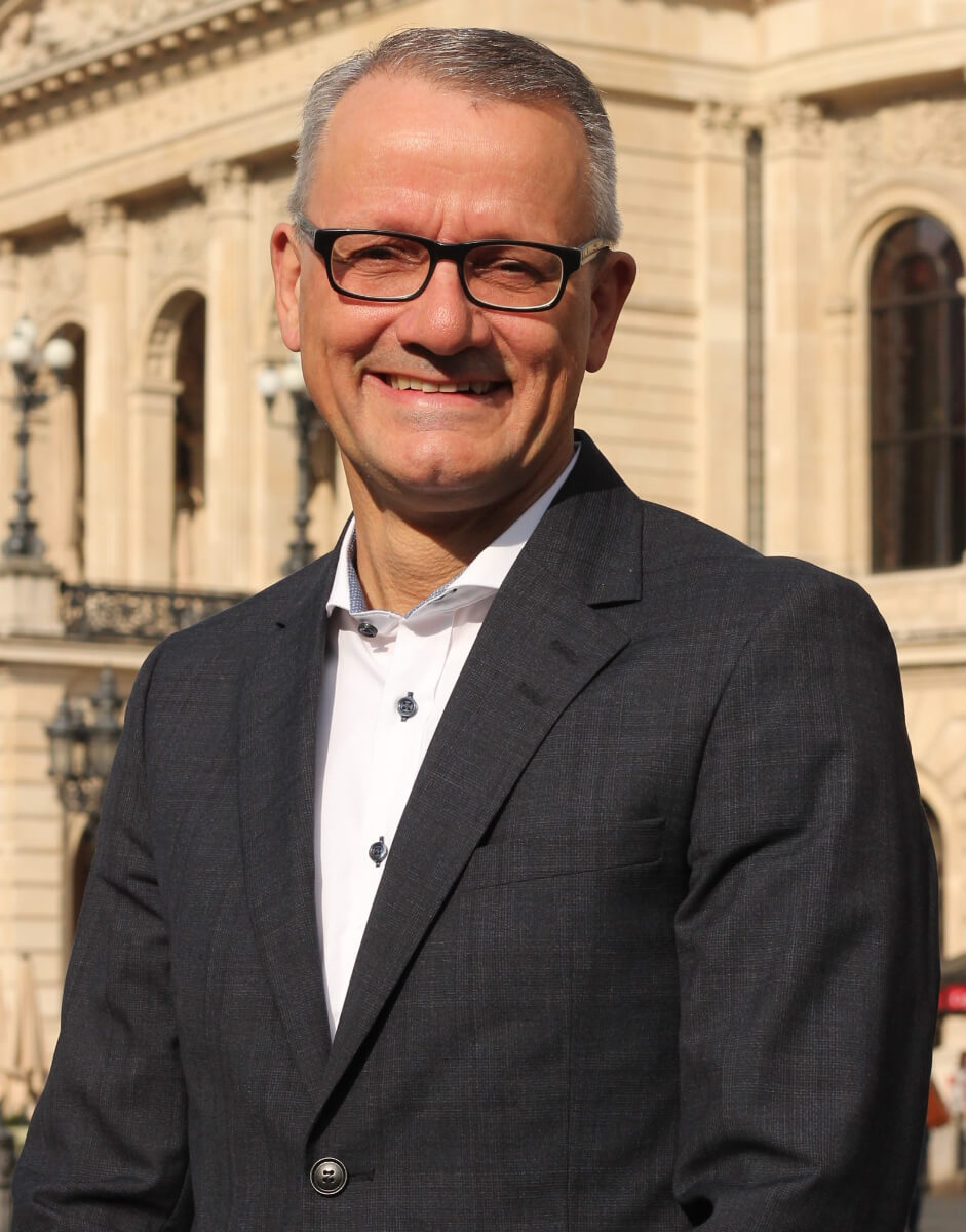 Wolfgang Wrzesniok-Roßbach